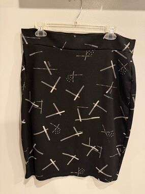 Black Printed Pencil Skirt with Subtle Geometric Motif
